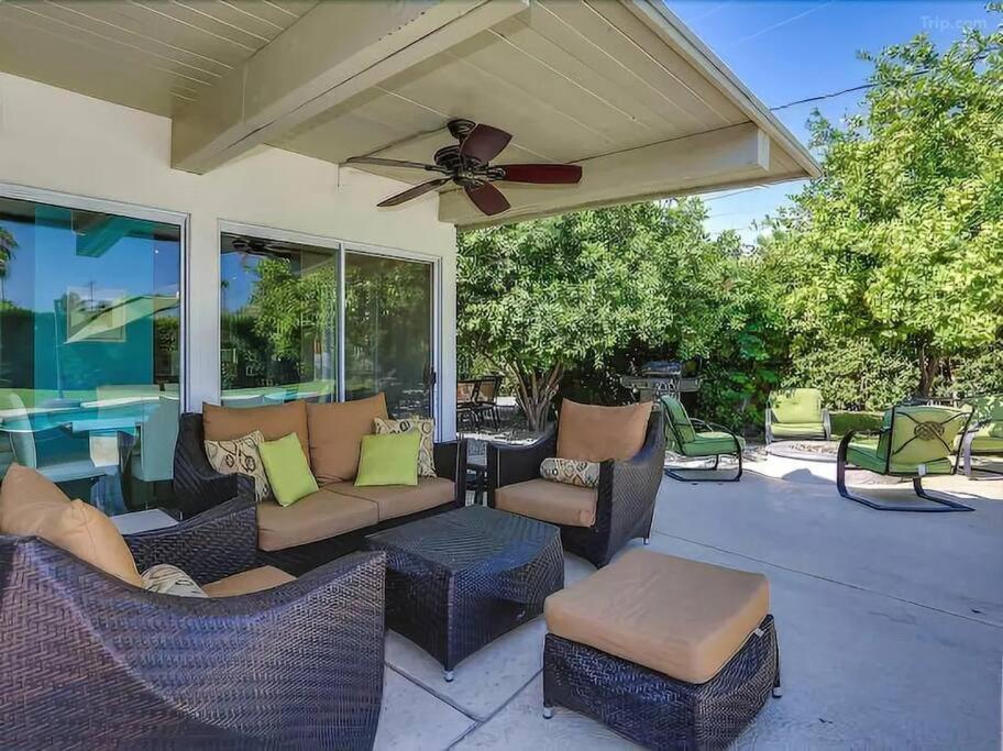 Serene 4 Bed 3 Bath Heated Pool Natural Backyard Heart Of パーム・スプリングス エクステリア 写真