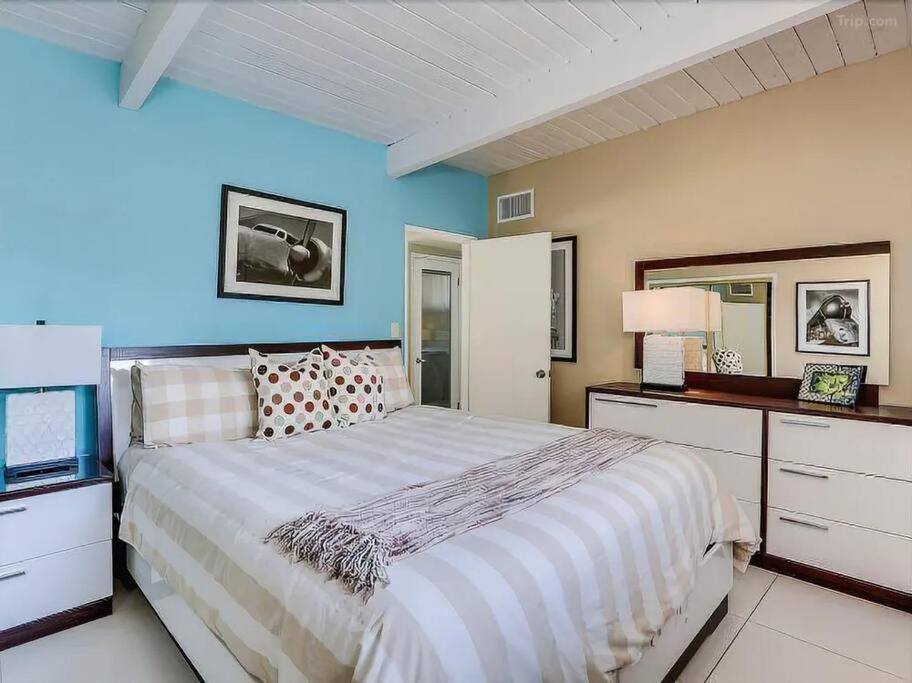 Serene 4 Bed 3 Bath Heated Pool Natural Backyard Heart Of パーム・スプリングス エクステリア 写真